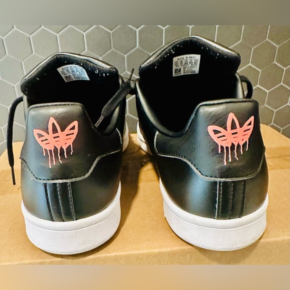 Adidas Men's Stans Smith Black and Orange Sneakers. - Picture 4 of 6